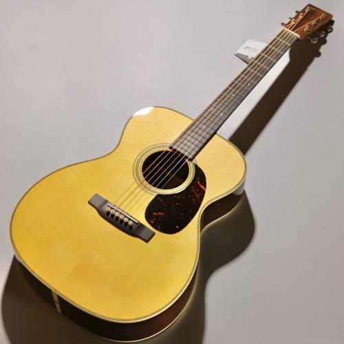 Martin 【特典あり!】000-28 Standard #3015781【"ちょうどいい"の完成形!】【48回無金利分割】【クロサワ本店】