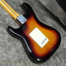 Fender Player Plus Stratocaster HSS MN 3-Color Sunburst_4