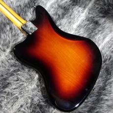 Fender American Professional Classic Jaguar 3-Color Sunburst_5