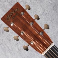 Martin CTM OM-28K Premium High Altitude Swiss Spruce Premium Exceptional Broad Figured Koa_8