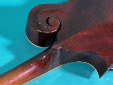 Gibson F-2_9