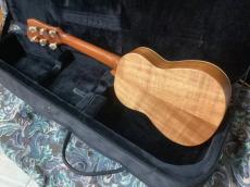 MAUI MUSIC 6弦テナーウクレレ　マウイミュージック　Tenor UKULELE_6