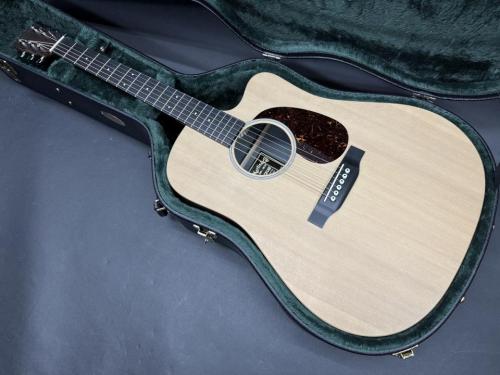 Martin DCX-1AE 2016年製 / Solid Spruce Top・HPL Mahogany Pattern Side and Back・Brown birch laminate neck・Richlite Fingerboard・With Fishman Sonitone Pickup【With Original Hard Case】