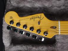 Fender American Professional Stratocaster HSS 3-Color Sunburst_5