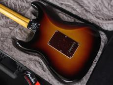 Fender American Professional Stratocaster HSS 3-Color Sunburst_7