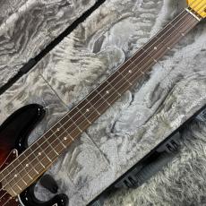 Fender American Professional Jazz Bass V 3-Color Sunburst_4