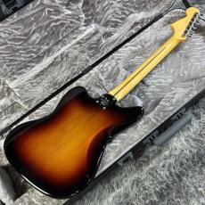 Fender American Professional Jaguar 3-Color Sunburst_7