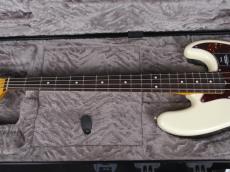 Fender American Professional Jazz Bass Olympic White_4