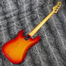 Fender American Professional Precision Bass Aged Cherry Burst_6