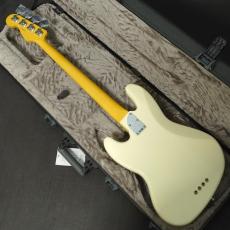 Fender American Professional Jazz Bass Maple Fingerboard Olympic White_5
