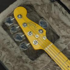 Fender American Professional Precision Bass V Maple Fingerboard 3-Color Sunburst_4