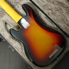 Fender American Professional Precision Bass V Maple Fingerboard 3-Color Sunburst_6