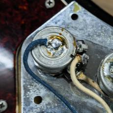 Fender 1968 Jazz Bass_11