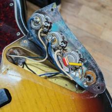 Fender 1968 Jazz Bass_12