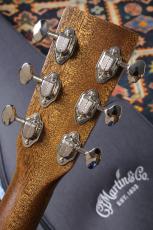 Martin 【入荷しました!】000-13E Eric Clapton Burst #3085447【送料当社負担・最大48回分割無金利】_7