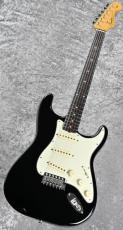 Fender FSR Limited Edition American Vintage II 1961 Stratocaster Black #V2664736 ≒3.74kg_2