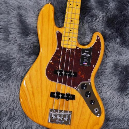 Fender  American Professional Jazz Bass, Maple Fingerboard, Natural