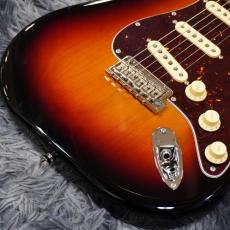 Fender American Professional Stratocaster, Rosewood Fingerboard, 3-Color Sunburst_3