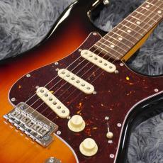 Fender American Professional Stratocaster, Rosewood Fingerboard, 3-Color Sunburst_4