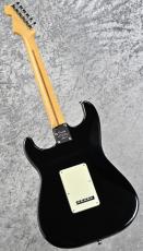 Fender 【新製品】American Professional Stratocaster Maple FB -Black- SN:US26046132 ≒3.61kg_7