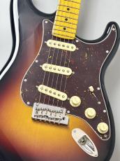 Fender 【新製品!】American Professional Stratocaster -3-Color Sunburst / Maple-#US26046580【3.74kg】_2