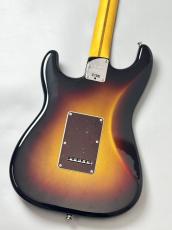 Fender 【新製品!】American Professional Stratocaster -3-Color Sunburst / Maple-#US26046580【3.74kg】_4