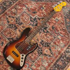 Fender American Professional Jazz Bass, Rosewood Fingerboard, 3-Color Sunburst_2