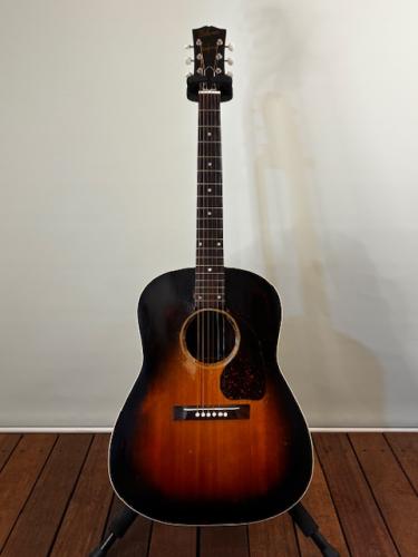 Gibson J-45 Banner(1942年製)