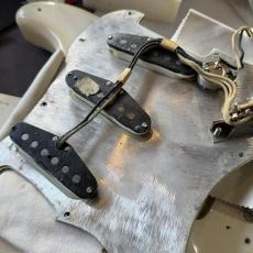 Fender Stratocaster 1963 【超大物ミュージシャン放出の極上の逸品】_14