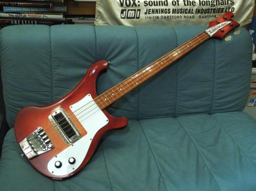Rickenbacker 4000