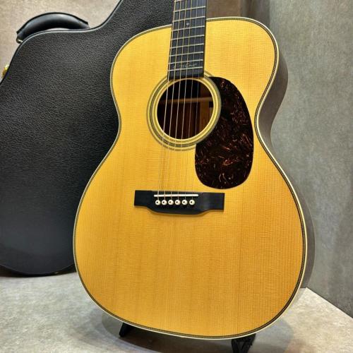 Martin 【美品中古】【試奏動画あり】000-28EC '25 【芯の強い音像と腰のある図太い鳴り】【送料当社負担】【池袋店在庫品】