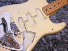 Fender Stratocaster '74 Olympic White / Maple_15