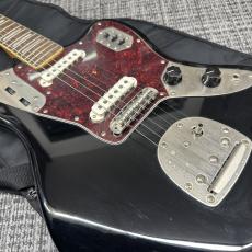 Squier Classic Vibe '70s Jaguar Bass Black_5