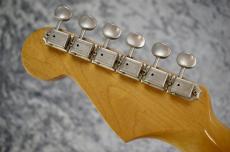 Fender 1965 Stratocaster / 3Tone Sunburst [3.63kg]_10