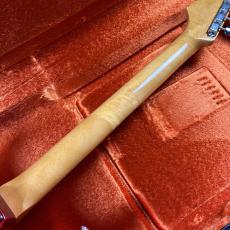 Fender American Vintage II 1965 Stratocaster Candy Apple Red_10