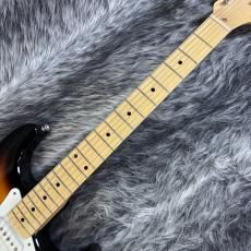 Fender Made in Japan Traditional 50s Stratocaster 2-Color Sunburst_4