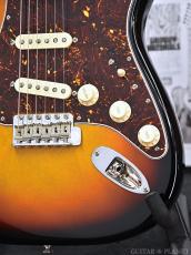 Fender 【ギグバッグプレゼント!!】American Vintage II 1961 Stratocaster -3 Color Sunburst-【V2554681】_9