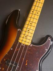 Fender American Professional Precision Bass -3-Color Sunburst/Maple Fingerboard-【4.05kg】_4