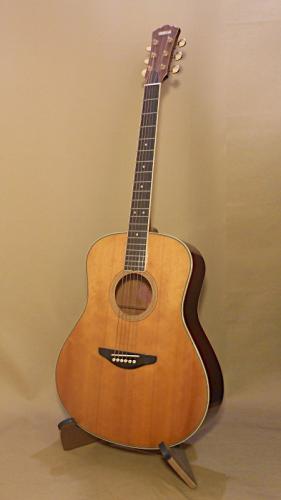 YAMAHA LA-17
