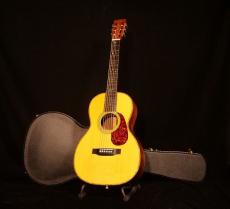 Martin CTM 00-45【イングルマンスプルース&ハワインコアバインディング仕様の特別モデル 極上コンディションが入荷しました! 】解説試奏動画ご覧下さい。