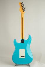 Fender American Professional II Stratocaster Maple Fingerboard Miami Blue 2020_4