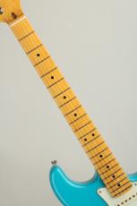 Fender American Professional II Stratocaster Maple Fingerboard Miami Blue 2020_5
