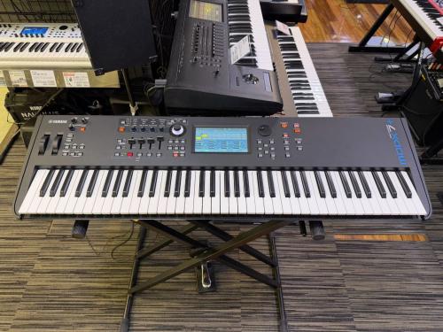 YAMAHA MODX7+ シンセサイザーMODX【店頭展示入替え処分】