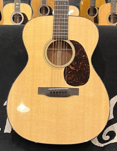 Martin 000-18 Standard S/N 3084239