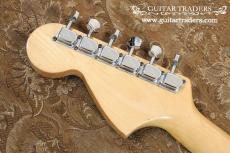 Fender 1977 Mustang_5