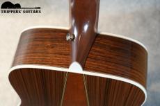 Martin D-35 Custom (2012) プレミアムグレードのイタリアンアルパインスプルースをTOPに使い、バックのセンターにキルテッドマホガニーを使った面白いカスタム品です!_12