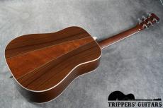 Martin D-35 Custom (2012) プレミアムグレードのイタリアンアルパインスプルースをTOPに使い、バックのセンターにキルテッドマホガニーを使った面白いカスタム品です!_15
