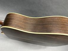 The Kasuga BG-120 1973年製 / Solid Spruce Top・Solid Rosewood Side and Back・Inlay Logo・Ebony Fingerboard and Bridge・Mahogany Neck・本鼈甲 Pick guard・Cedar Wood Scalloped X Waving Bracing【With Takabe Hard Case】_4