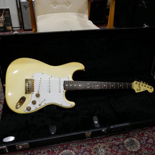 Fender Fender The STRAT / Arctic White Ash/ Rosewood
