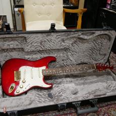 Fender The STRAT / Candy Apple Red Ash/ Rosewood
